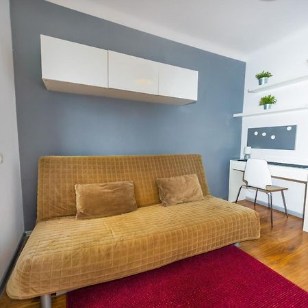 Cozy Studio Next To The Metro And City Center Warschau Buitenkant foto