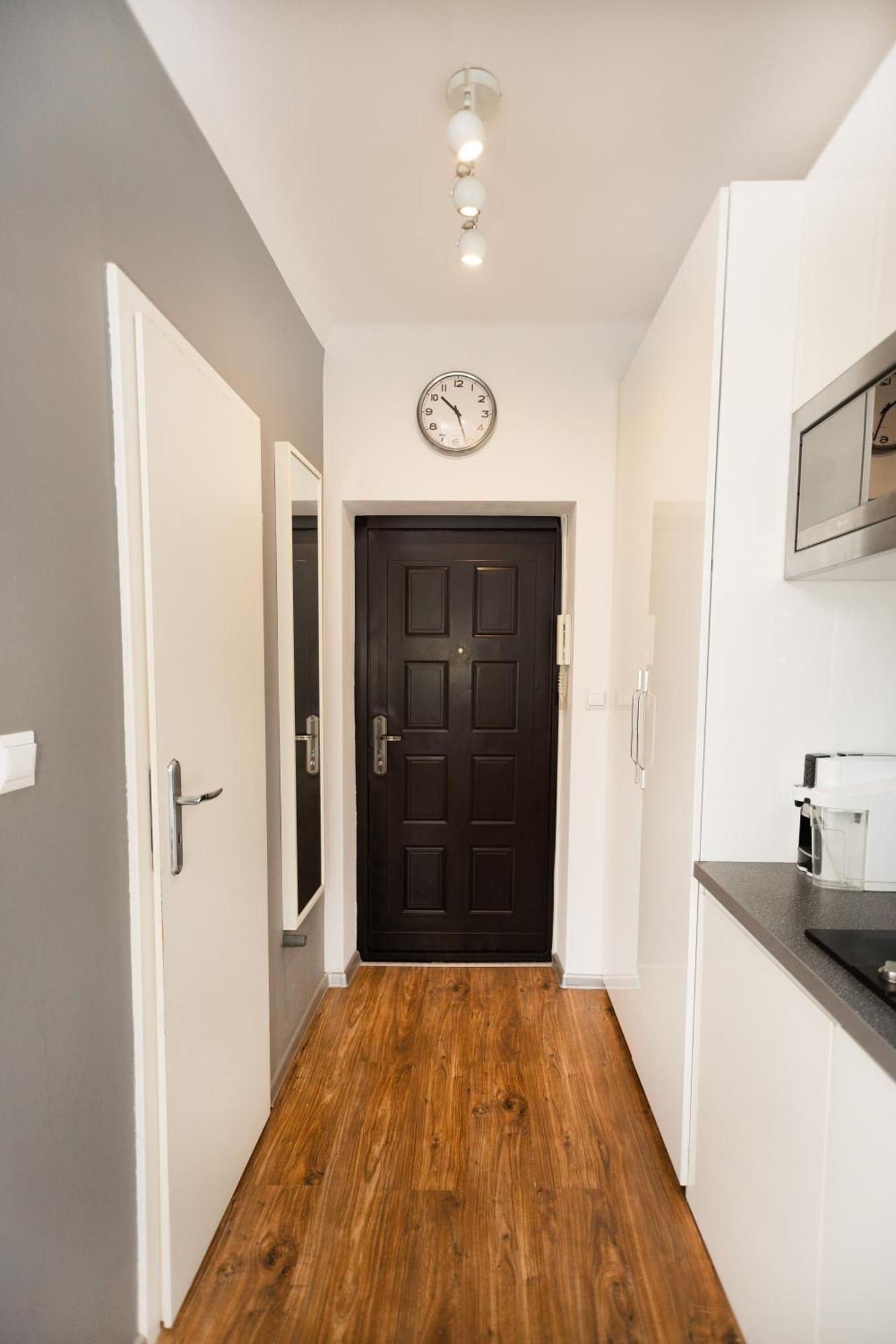 Cozy Studio Next To The Metro And City Center Warschau Buitenkant foto